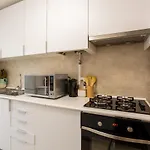 Mhouse Lease 3br Sea & Center *